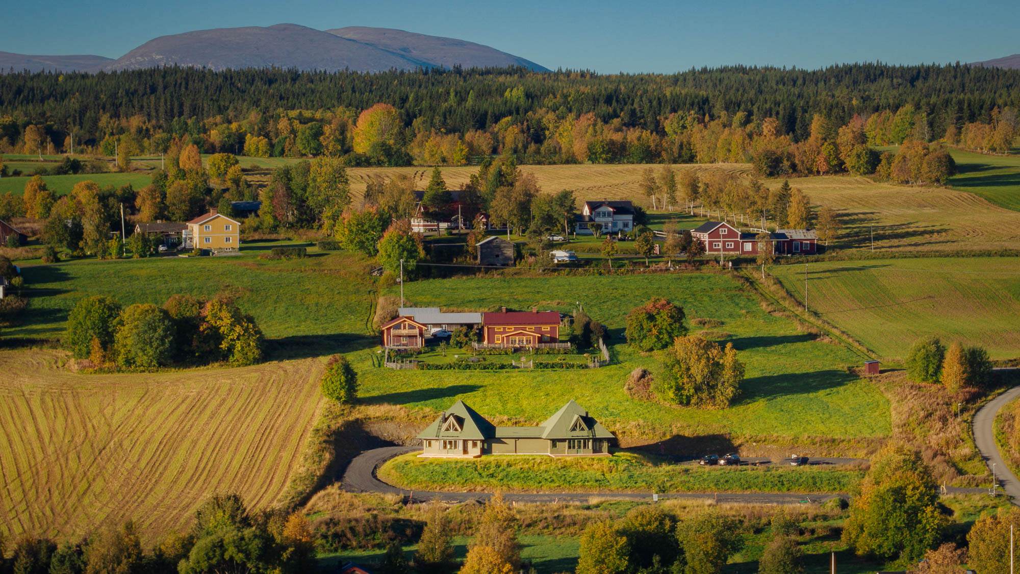 bearpeak_hallen_drone_webb-01